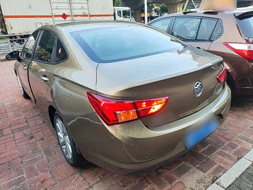 Buick Verano — миниатюра 5