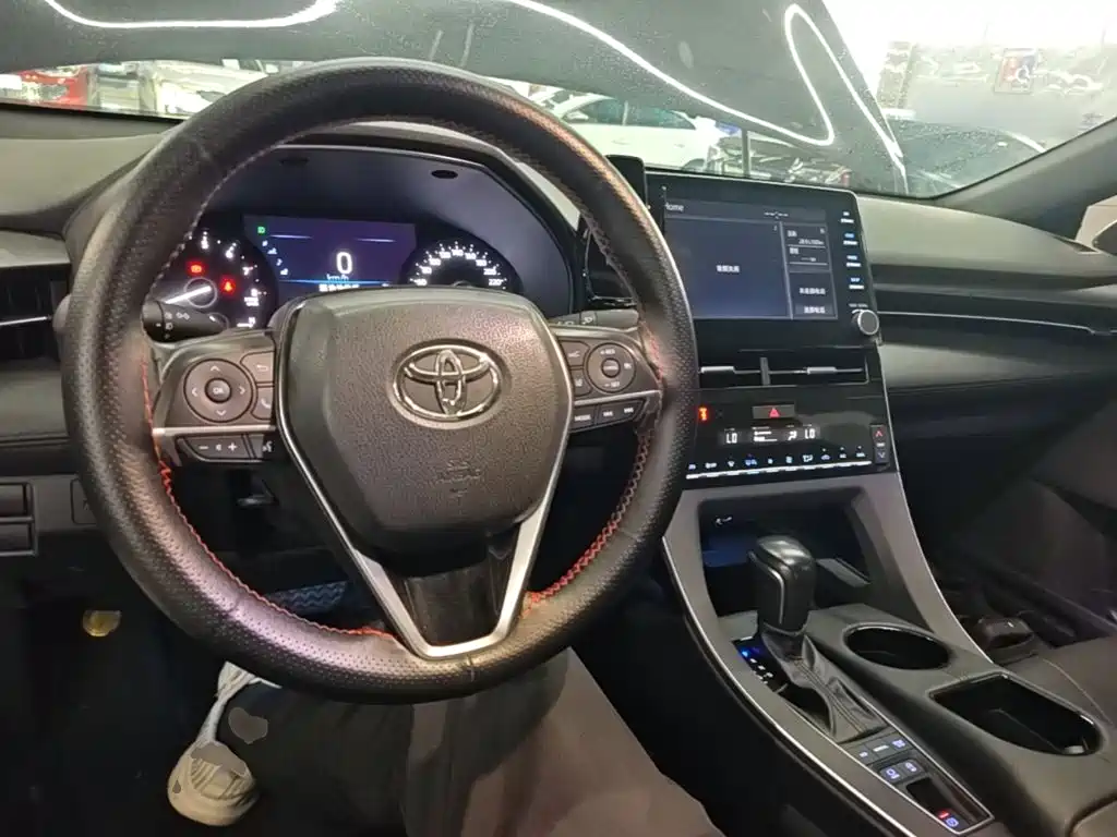 Toyota Avalon — миниатюра 10
