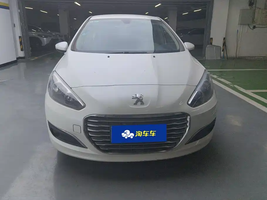 Peugeot 308 — миниатюра 2