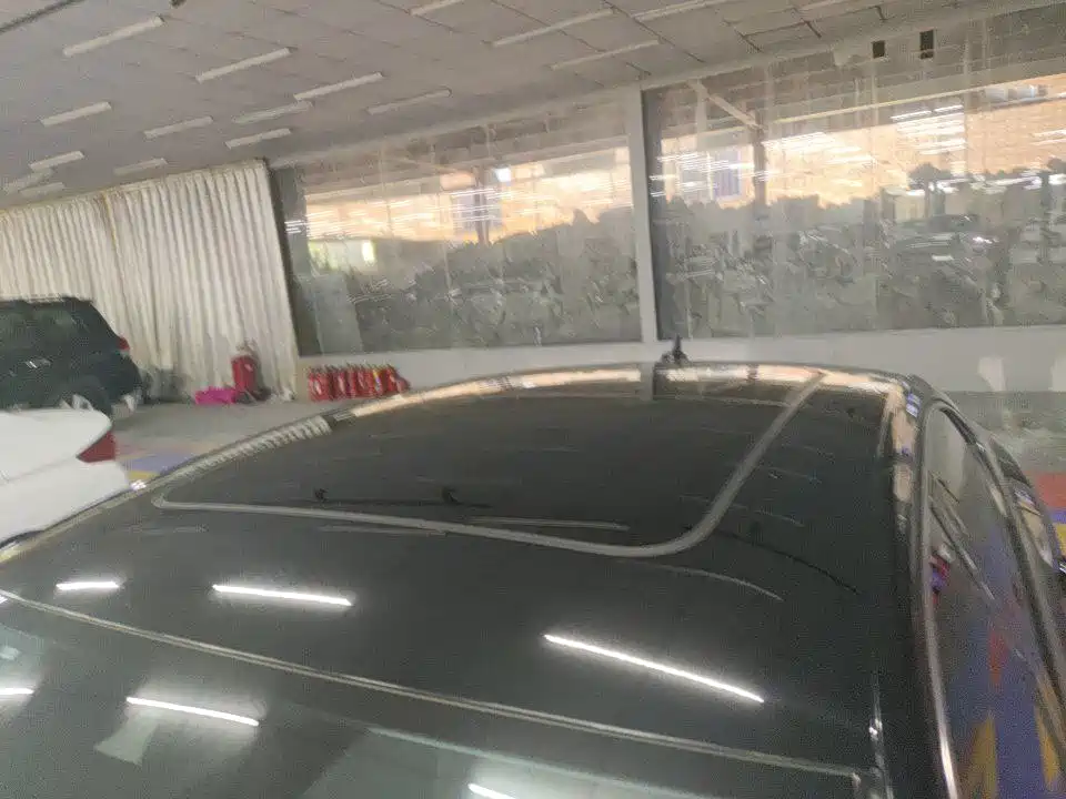 Volkswagen Passat PHEV — миниатюра 11