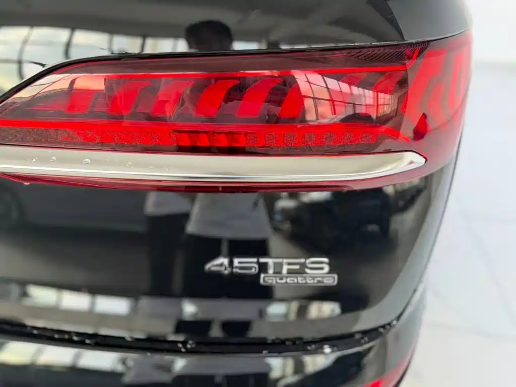 Audi Q7 — миниатюра 17