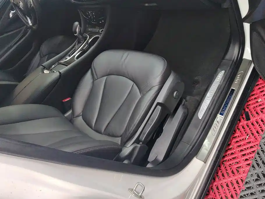 Buick Envision Plus — миниатюра 8