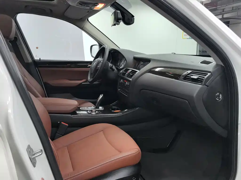 BMW X3 (Import) — миниатюра 5