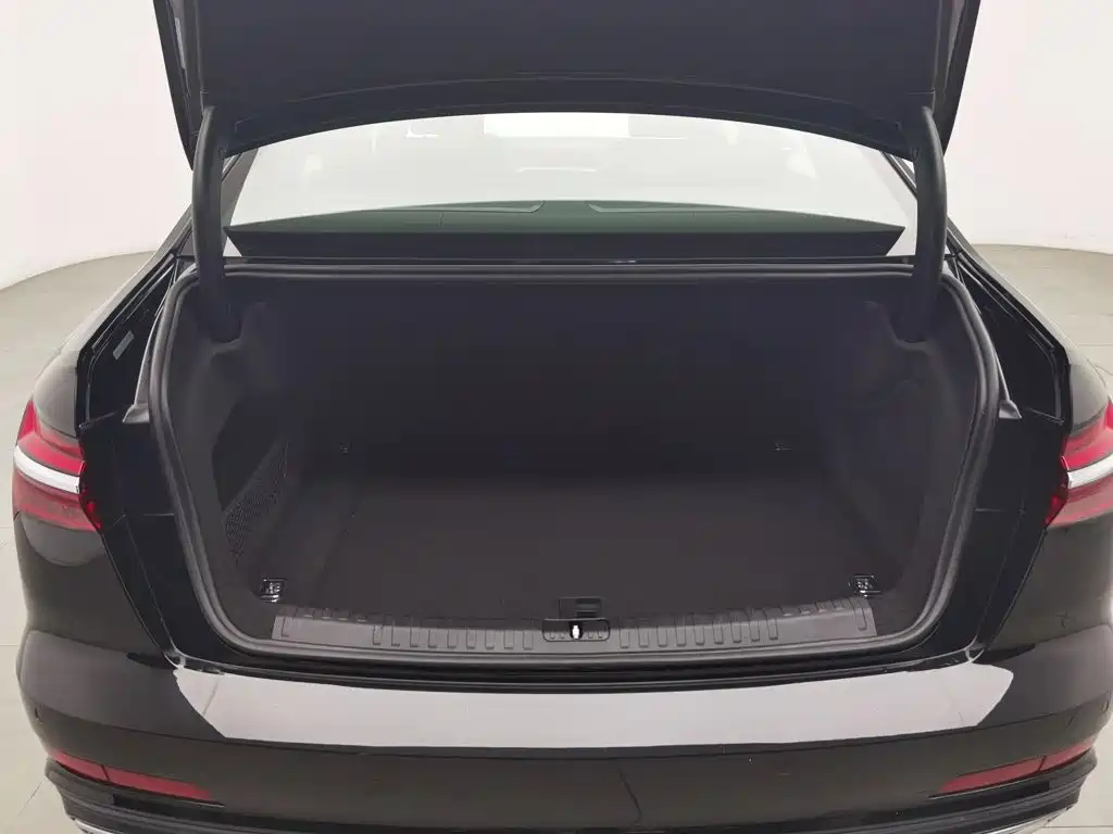 Audi A6L — миниатюра 16