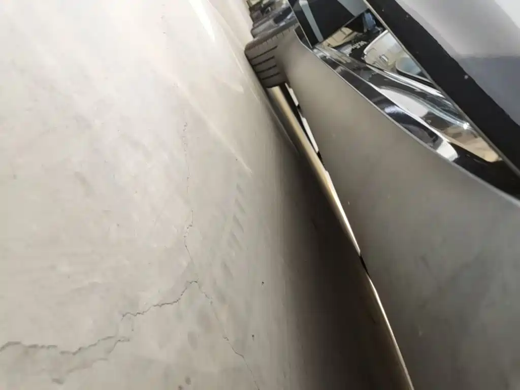 Tesla Model Y — миниатюра 21