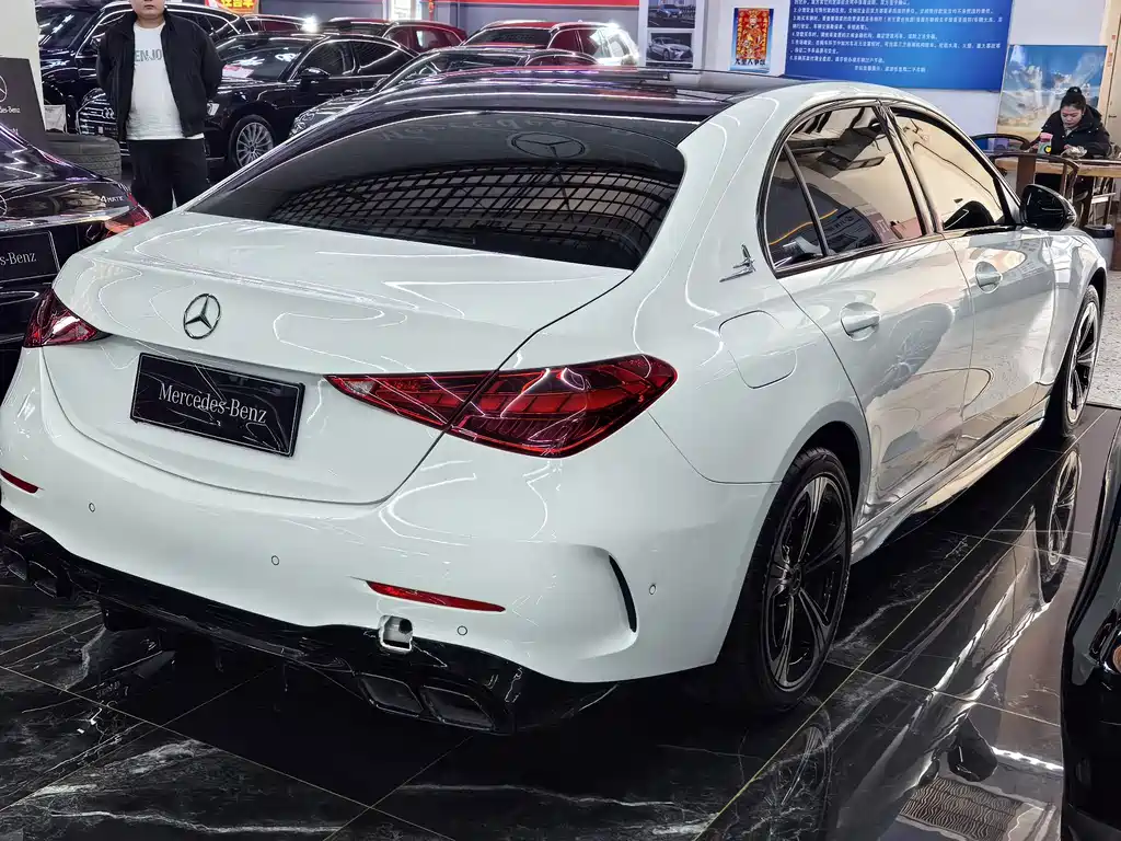 MERCEDES-BENZ C CLASS