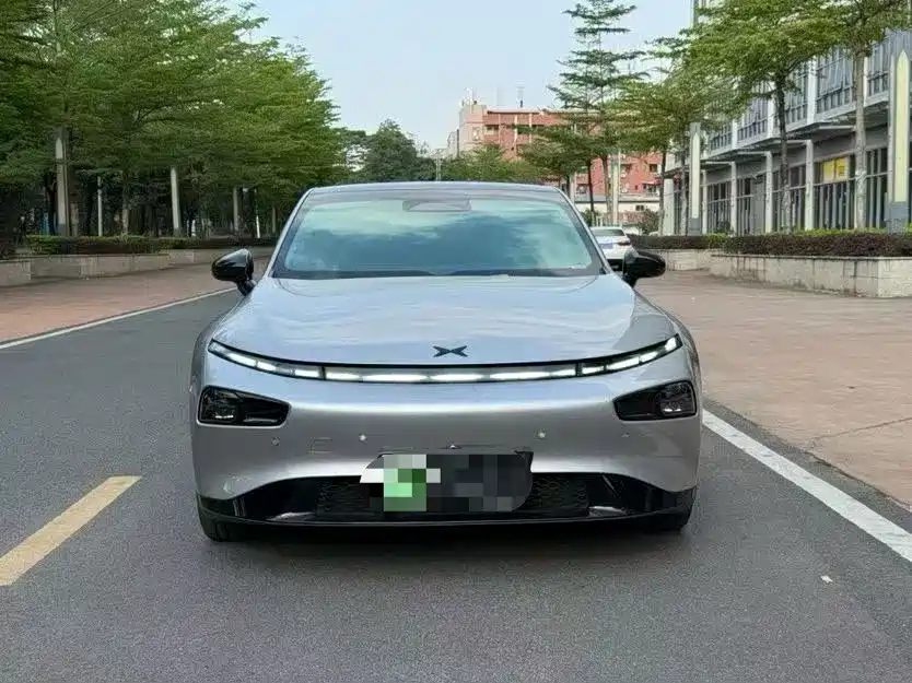 XPeng P7 — миниатюра 2
