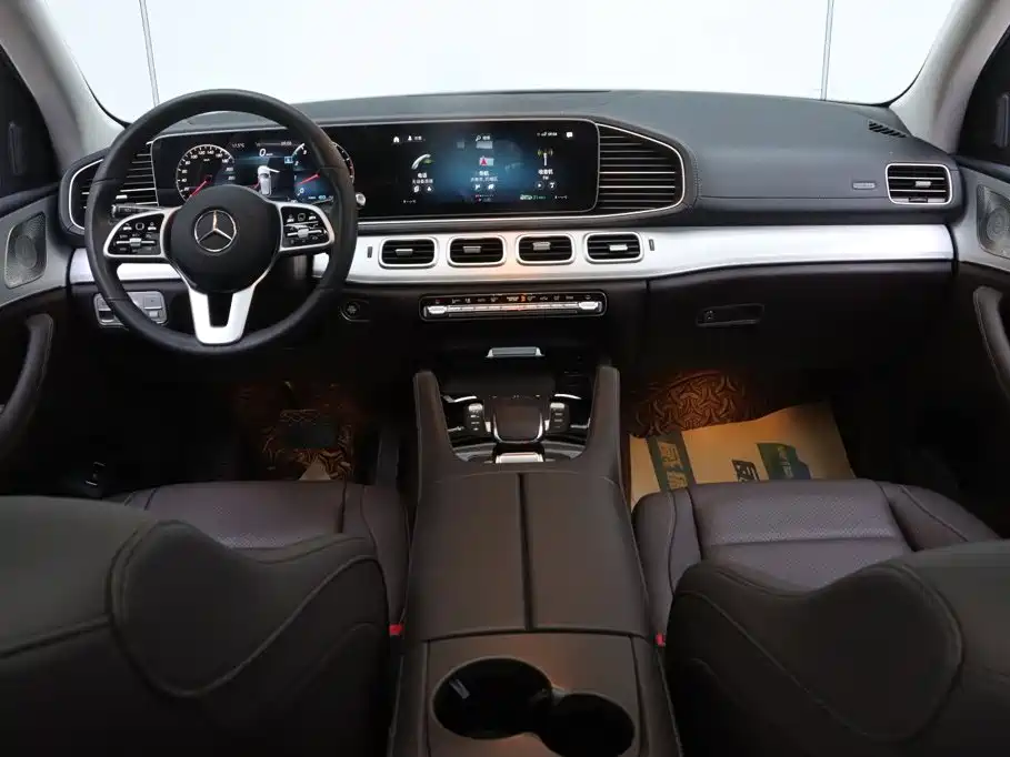 Mercedes-Benz GLE (Import) — миниатюра 24