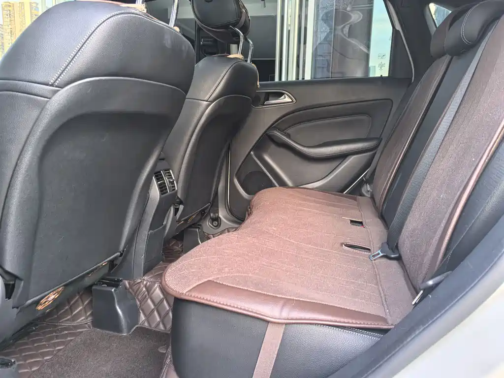 Mercedes-Benz B-Class — миниатюра 11