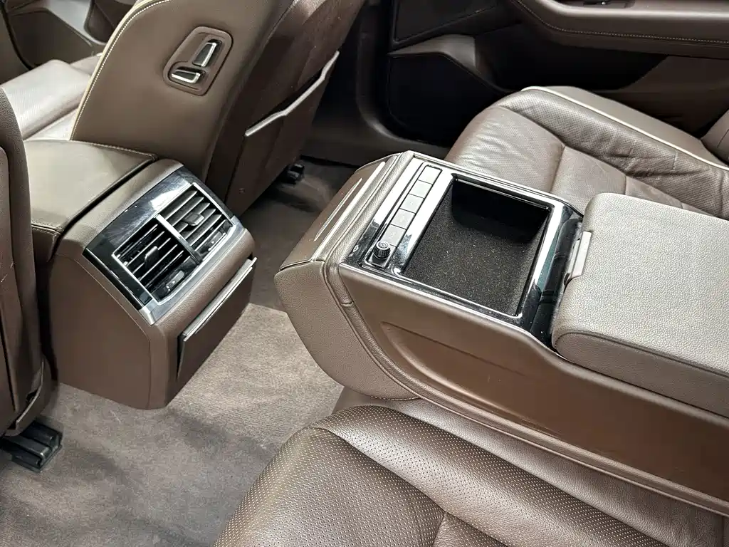 Volkswagen Phideon — миниатюра 13