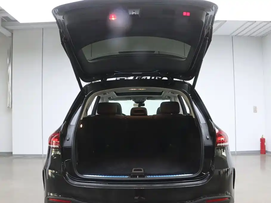 Mercedes-Benz GLE (Import) — миниатюра 31