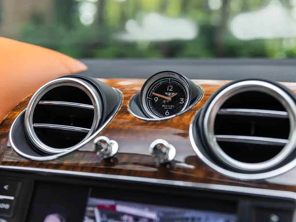 Bentley Bentayga — миниатюра 15