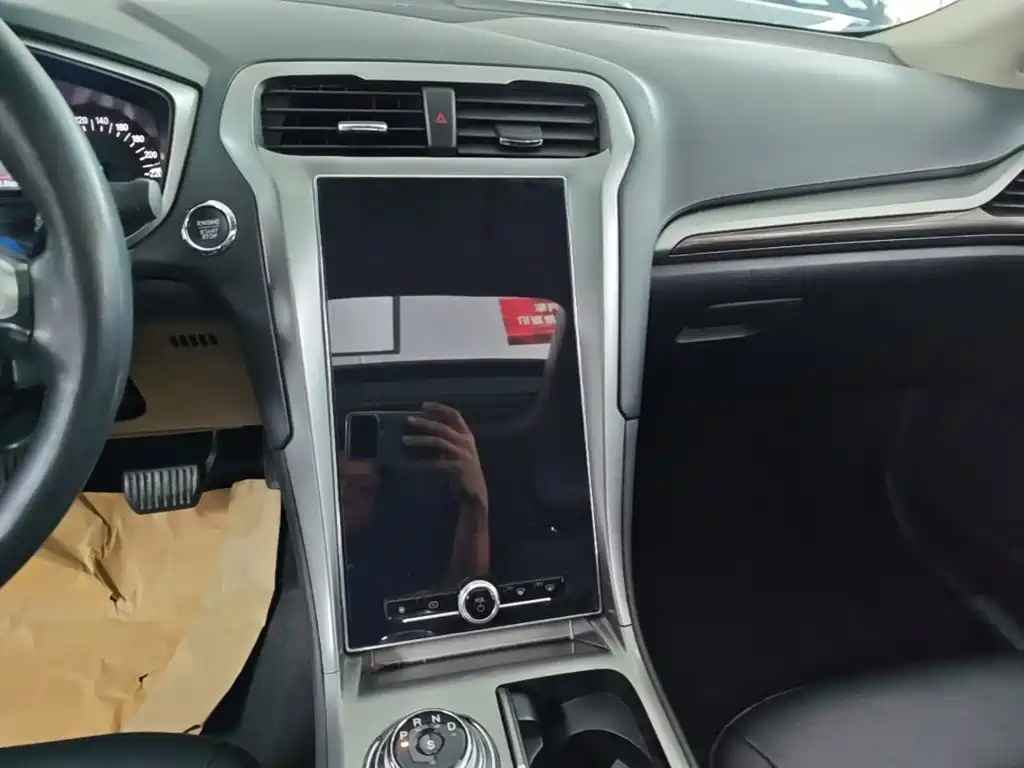 Ford Mondeo — миниатюра 13