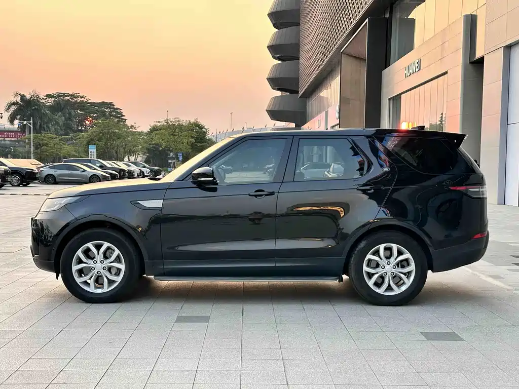 Land Rover Discovery — миниатюра 9