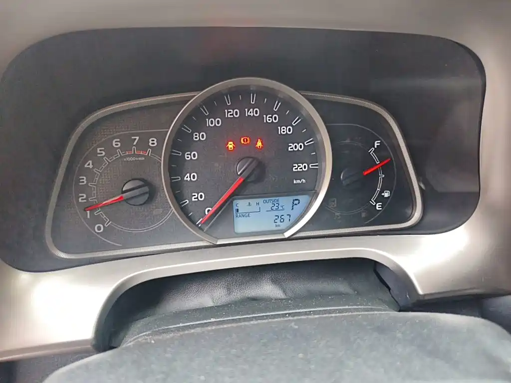 Toyota RAV4 — миниатюра 12