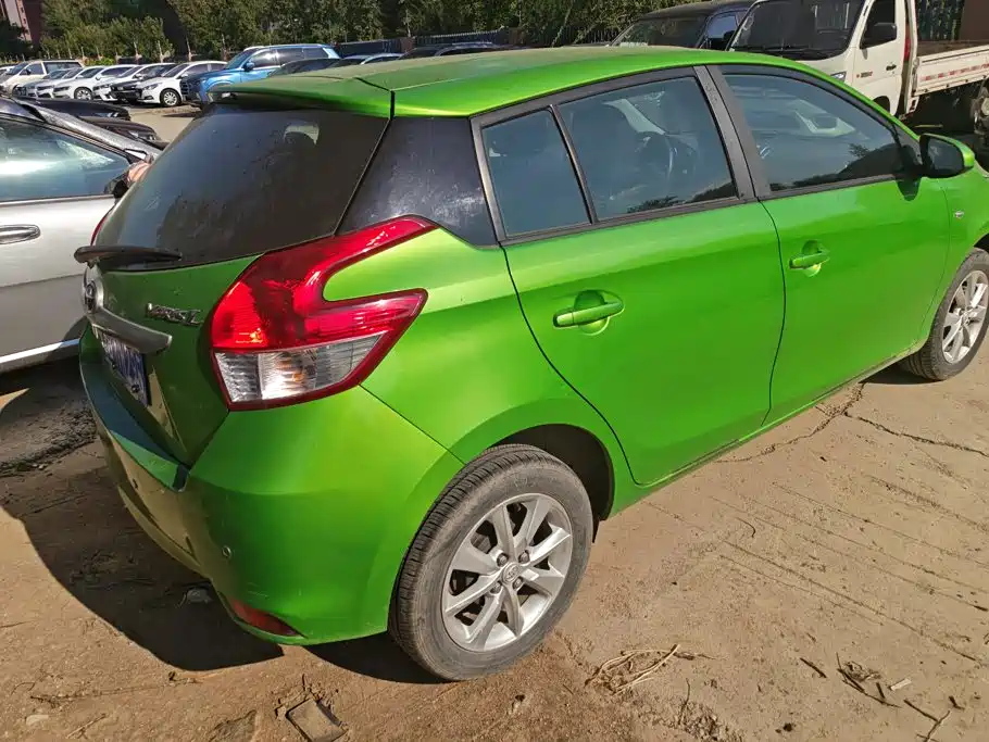 Toyota Yaris L — миниатюра 3