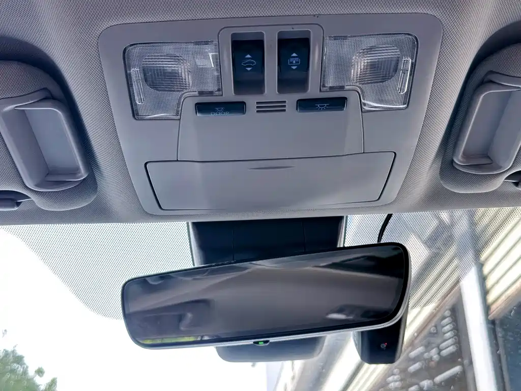 Toyota Highlander — миниатюра 18