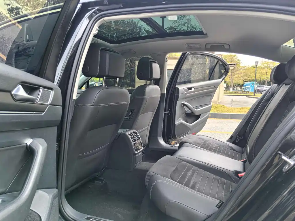 Volkswagen Magotan 2020 330TSI DSG Luxury
