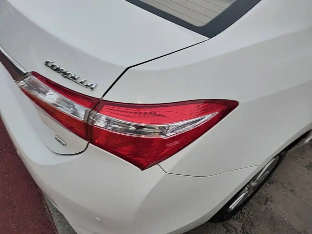 Toyota Corolla — миниатюра 8