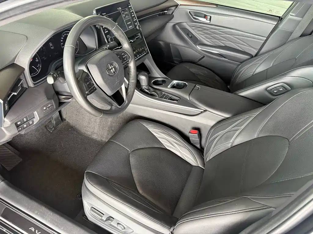 Toyota Avalon — миниатюра 6