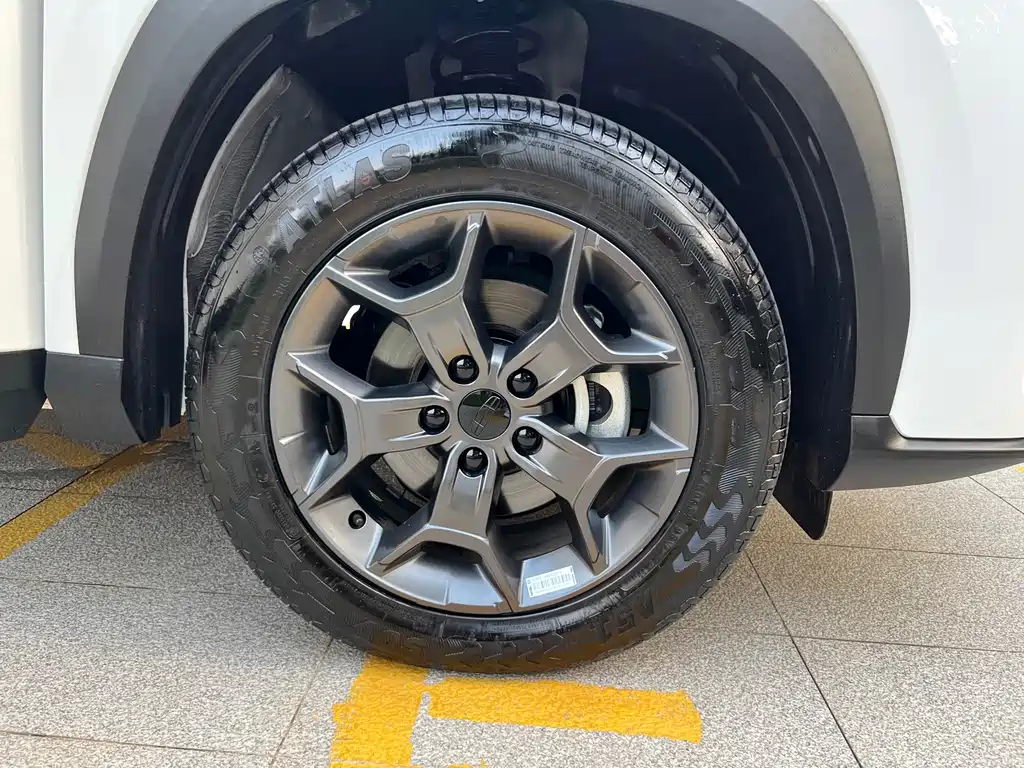 Geely Boyue — миниатюра 16