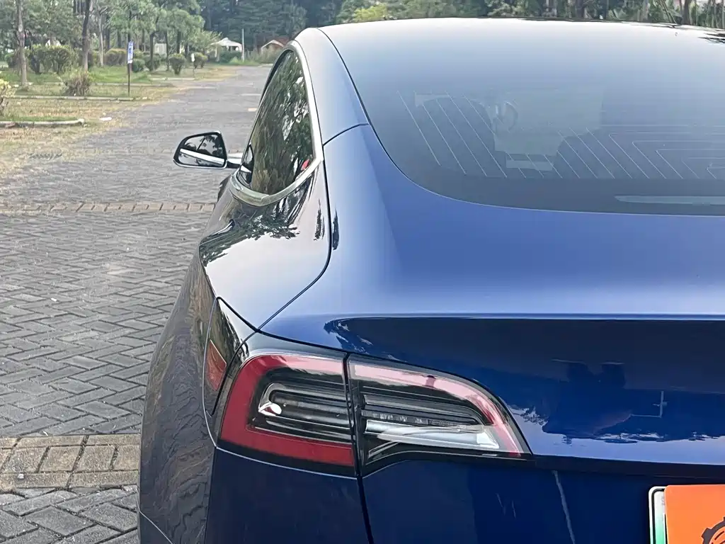 Tesla Model 3 — миниатюра 19