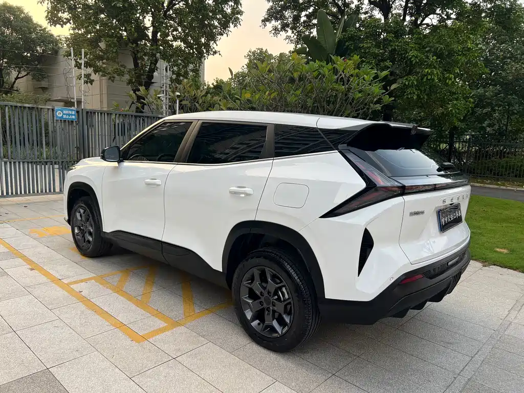 Geely Boyue — миниатюра 6