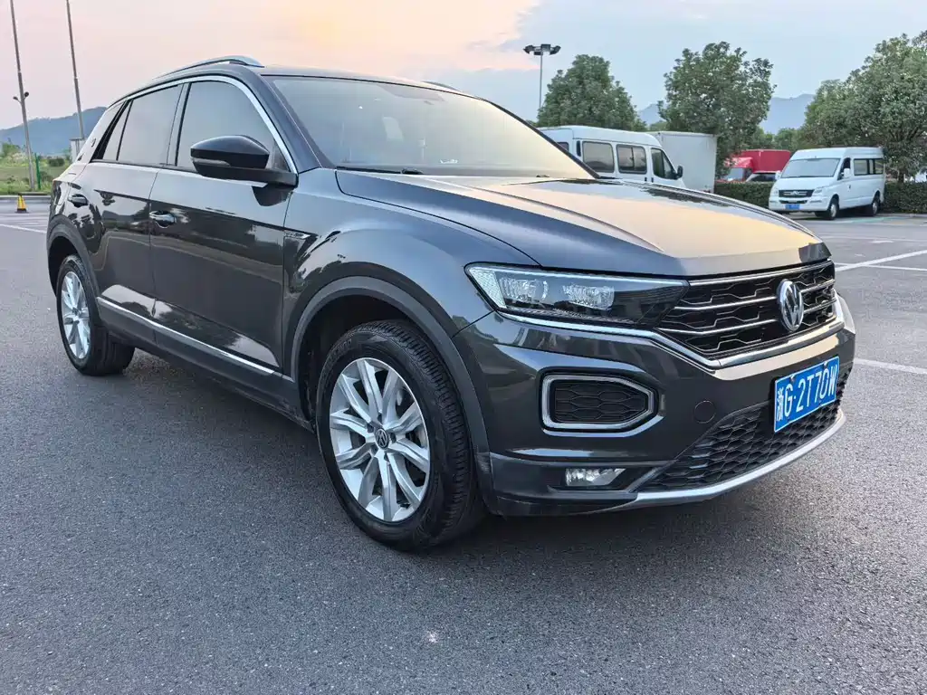 Volkswagen T-Roc — миниатюра 3