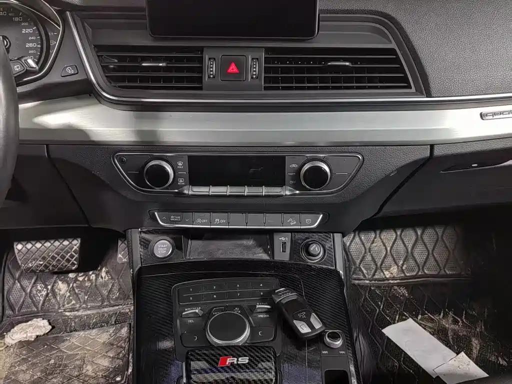 Audi Q5L — миниатюра 12