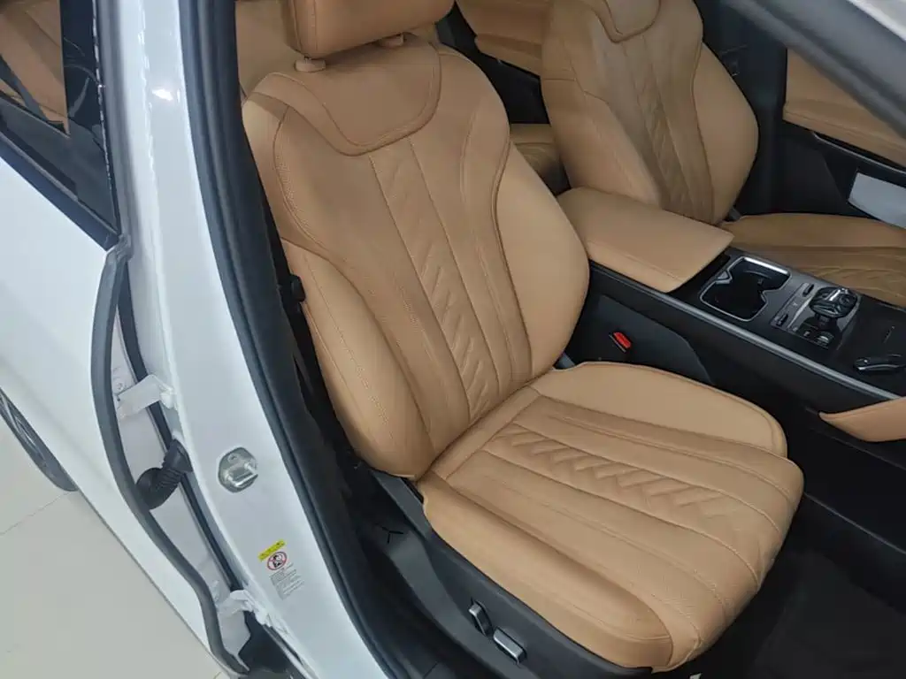 BYD L DM-i — миниатюра 25
