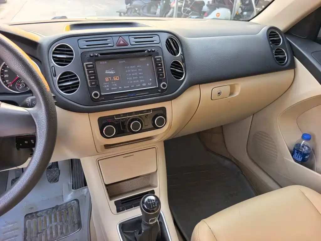 Volkswagen Tiguan — миниатюра 15