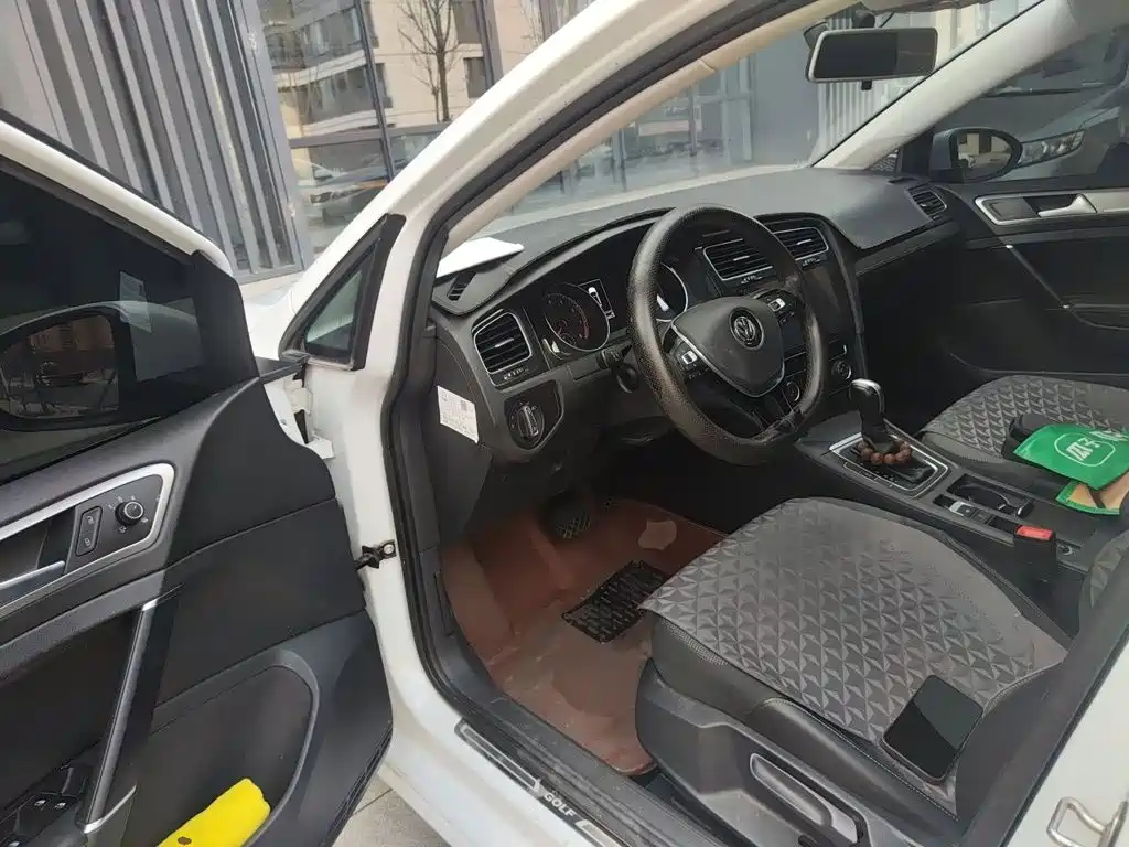 Volkswagen Golf — миниатюра 17
