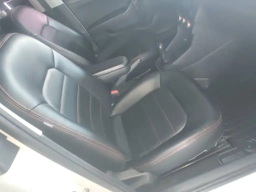Volkswagen Jetta — миниатюра 25
