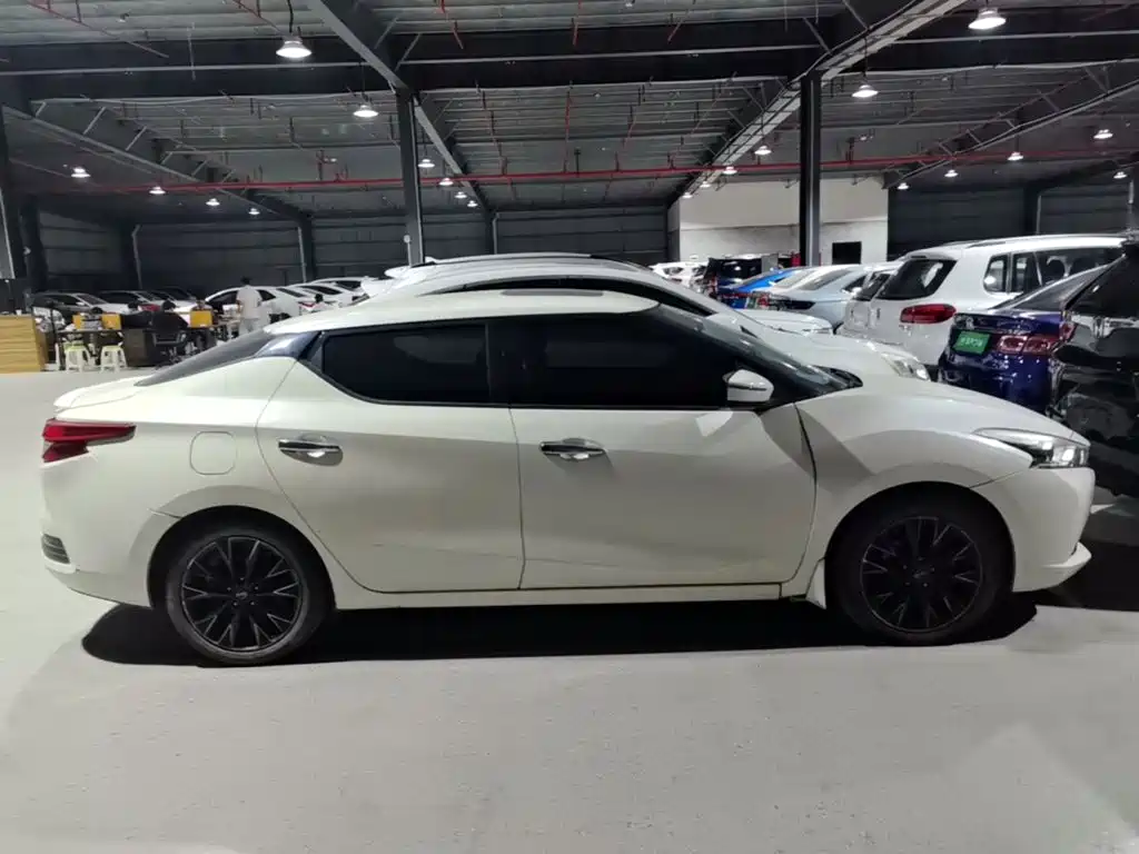 Nissan Bluebird — миниатюра 26