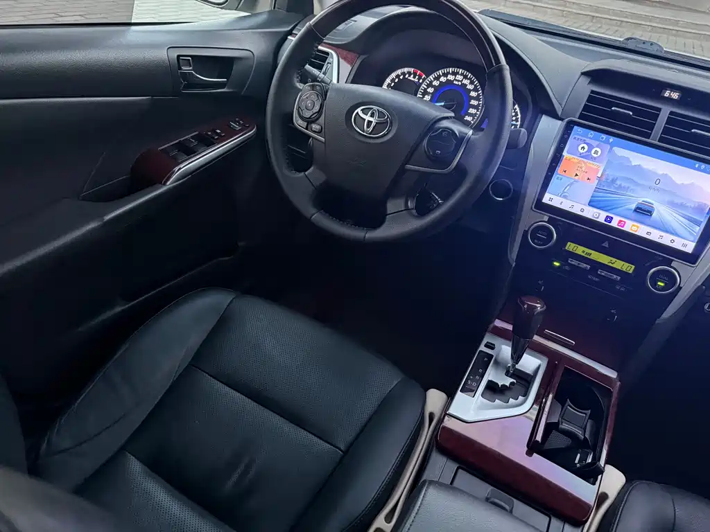 Toyota Camry — миниатюра 15
