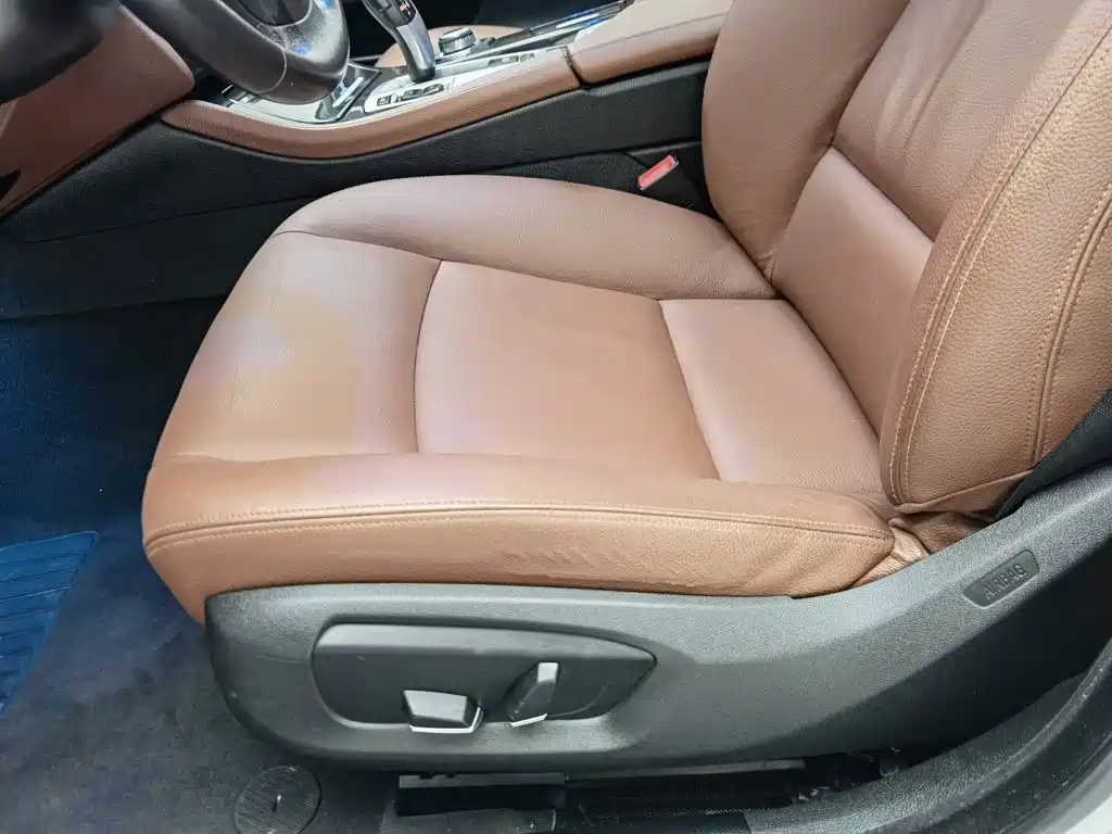 BMW 5 Series — миниатюра 20
