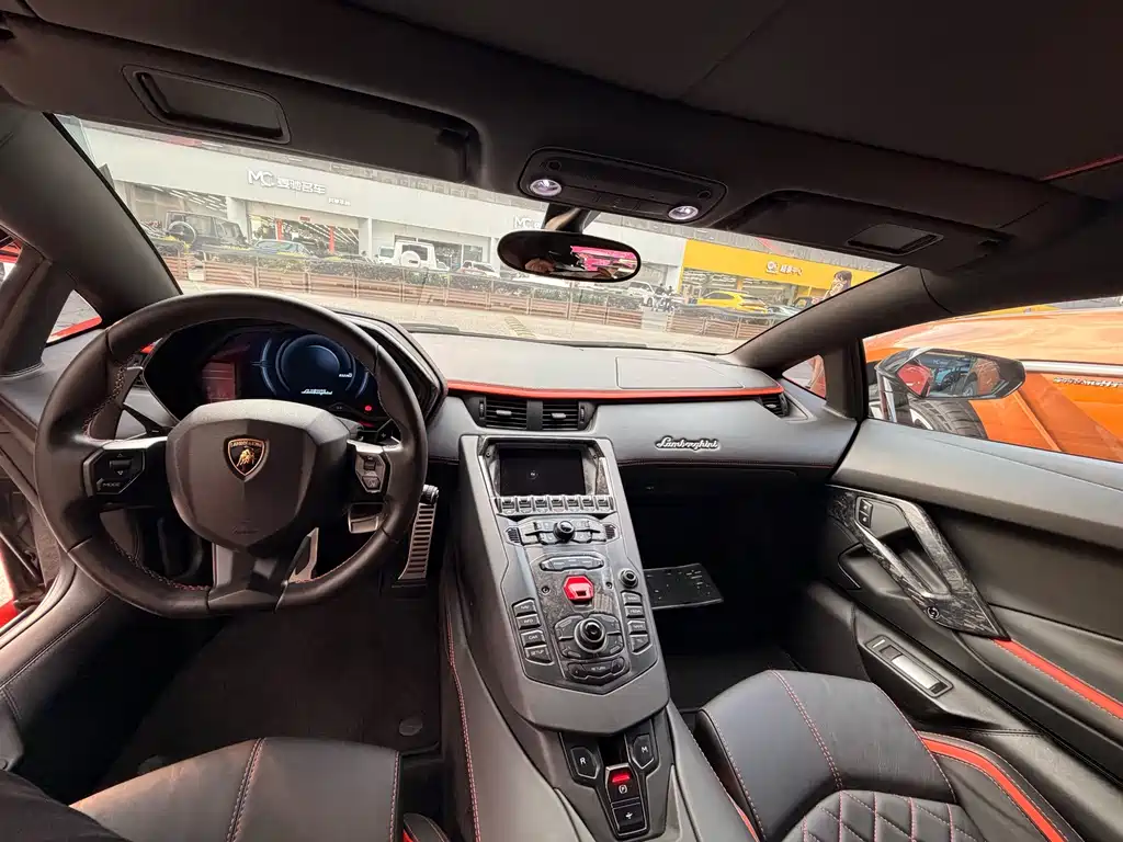 Lamborghini Aventador — миниатюра 7