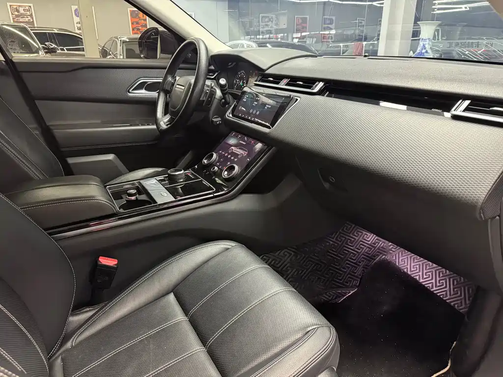 Land Rover Velar — миниатюра 15