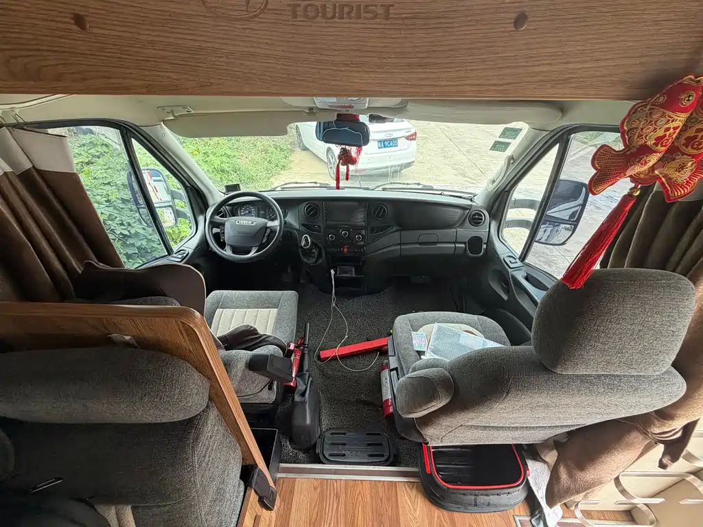 IVECO Ousheng — миниатюра 7
