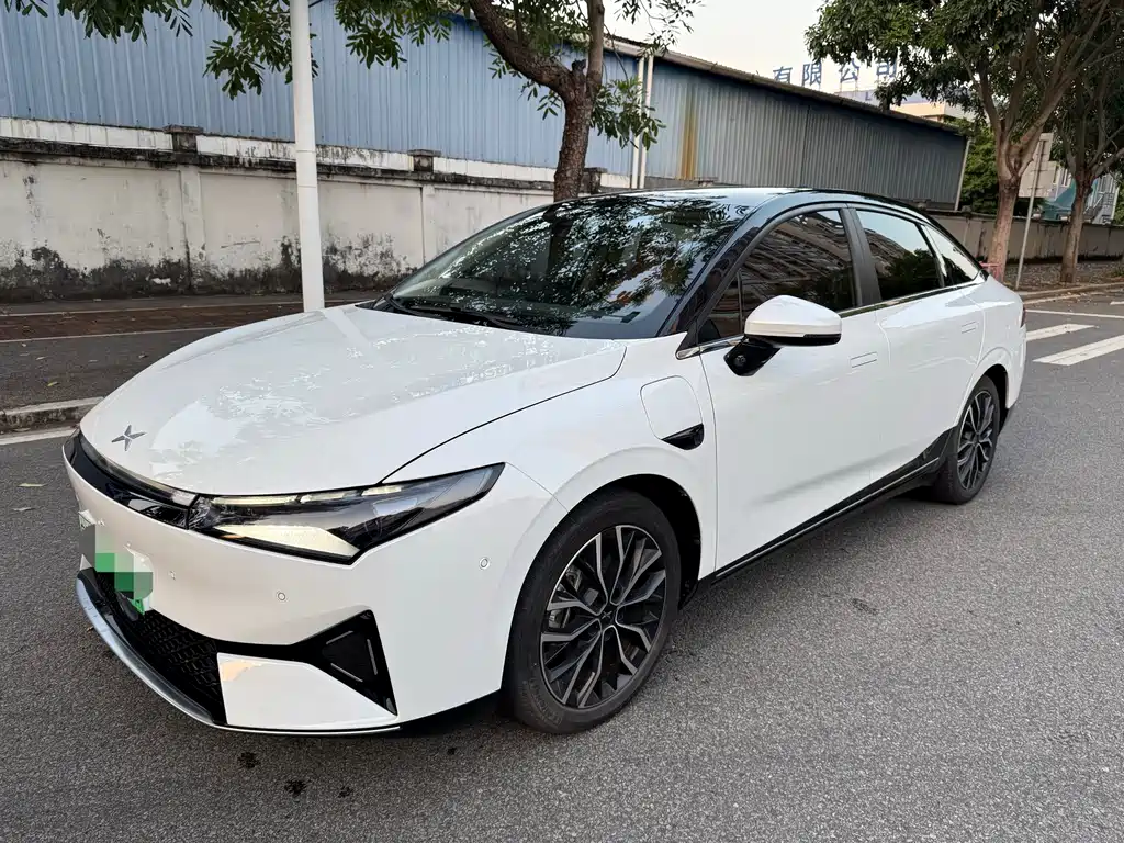 XPeng P5