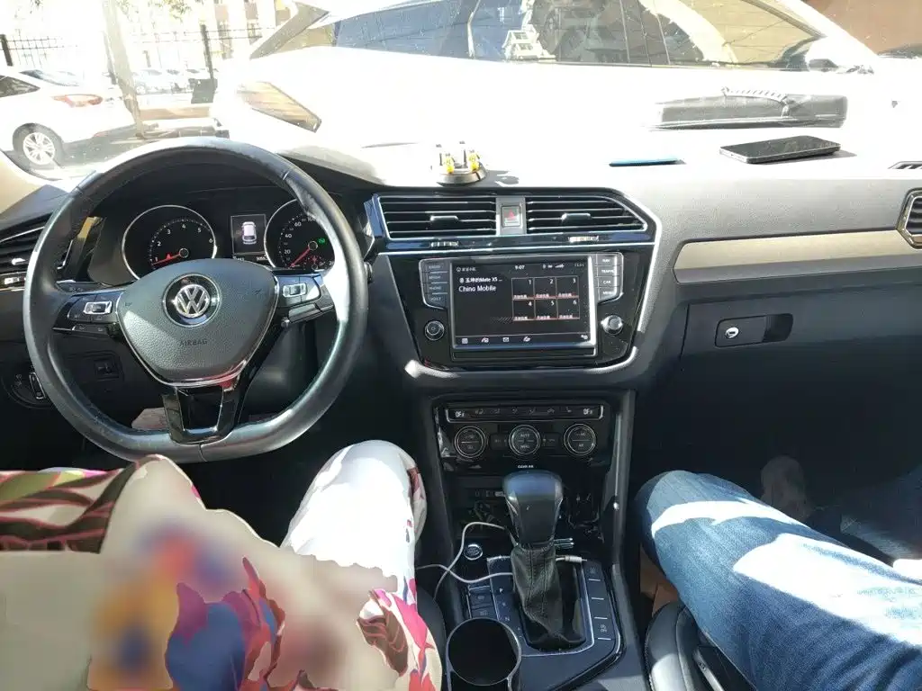 Volkswagen Tiguan L — миниатюра 10