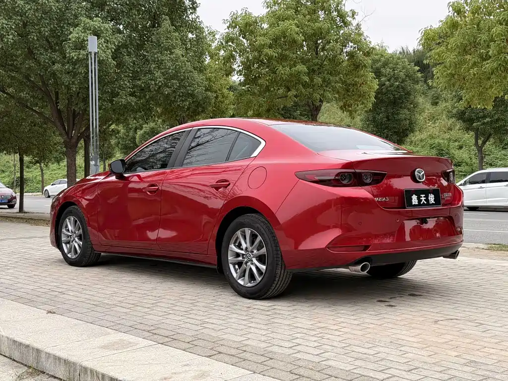 MAZDA 3 ANGKESAILA