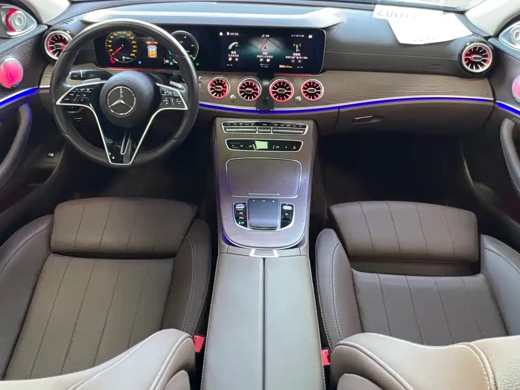 MERCEDES-BENZ E CLASS