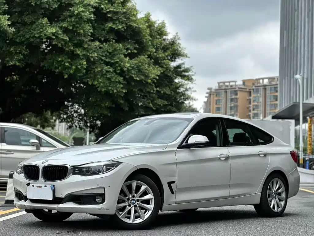 BMW 3 Series GT 2019