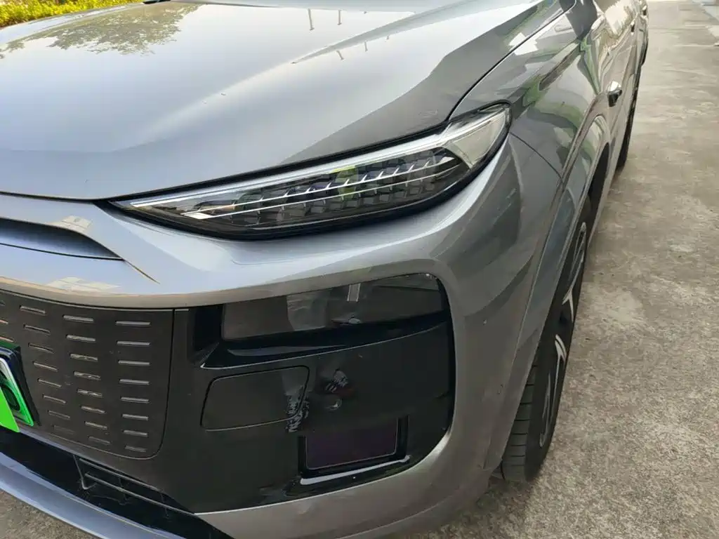 Audi Q6L e-tron — миниатюра 24