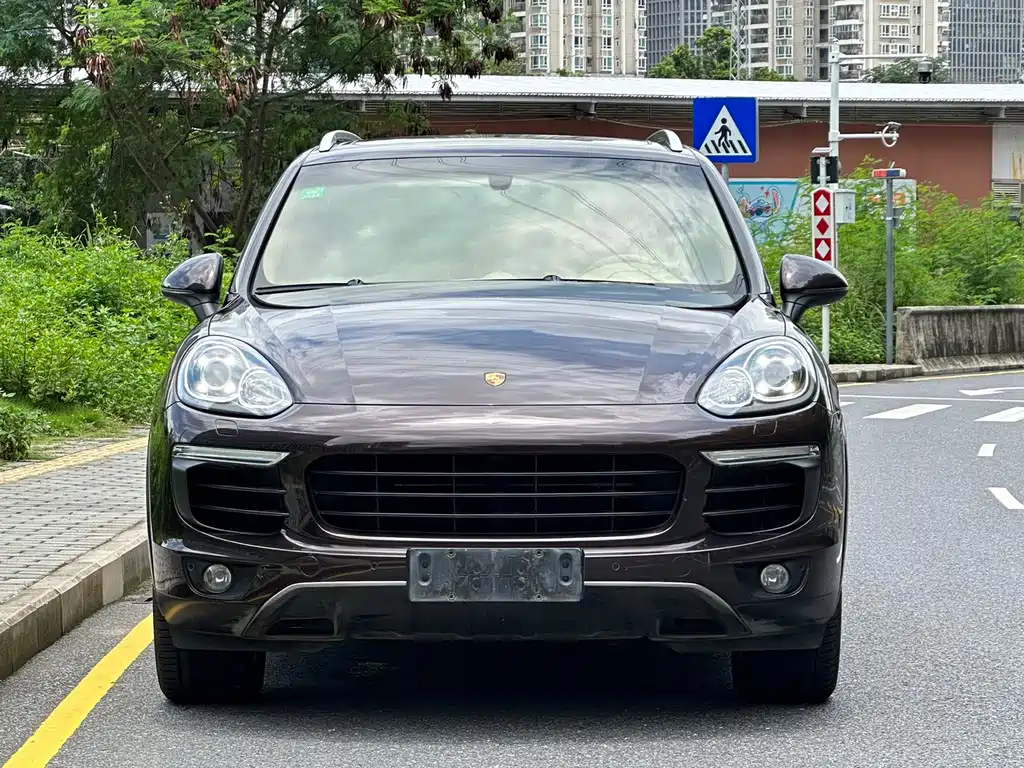 Porsche Cayenne — миниатюра 2