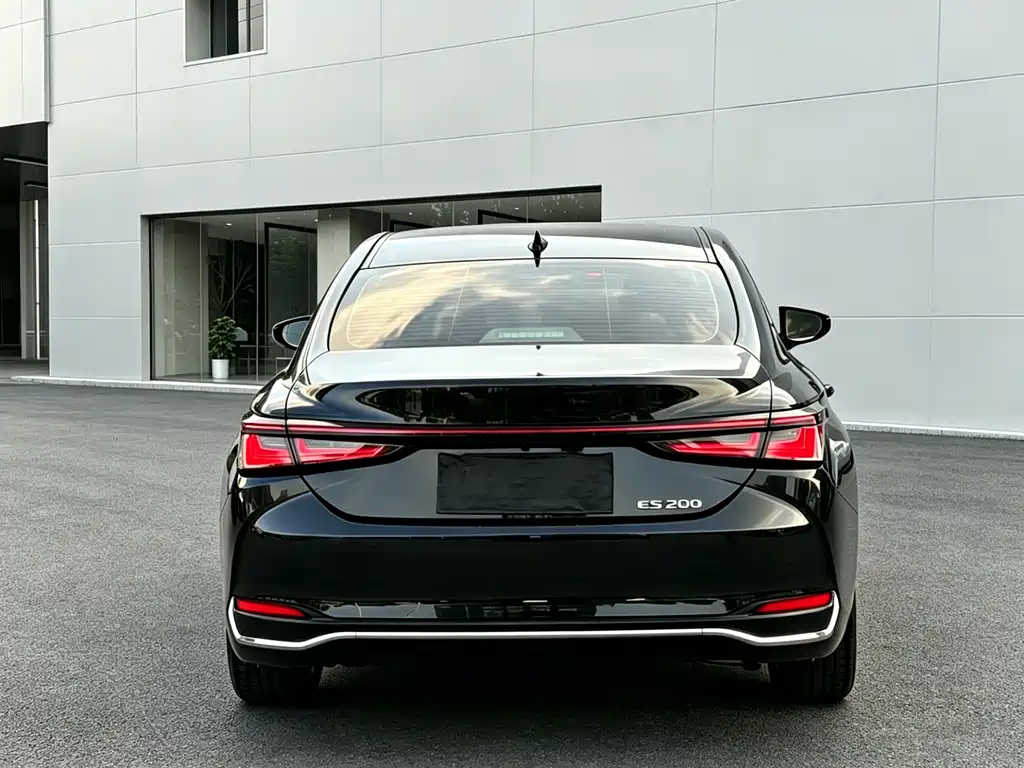 Lexus ES 2025 200 Premium