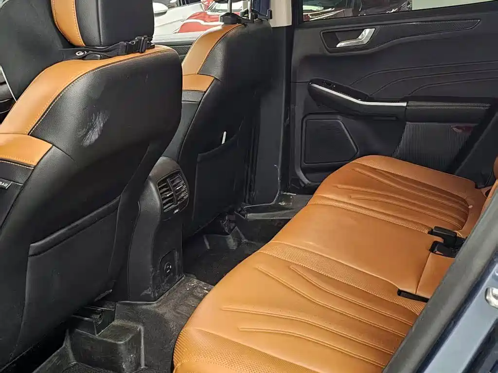 Ford Escape — миниатюра 9