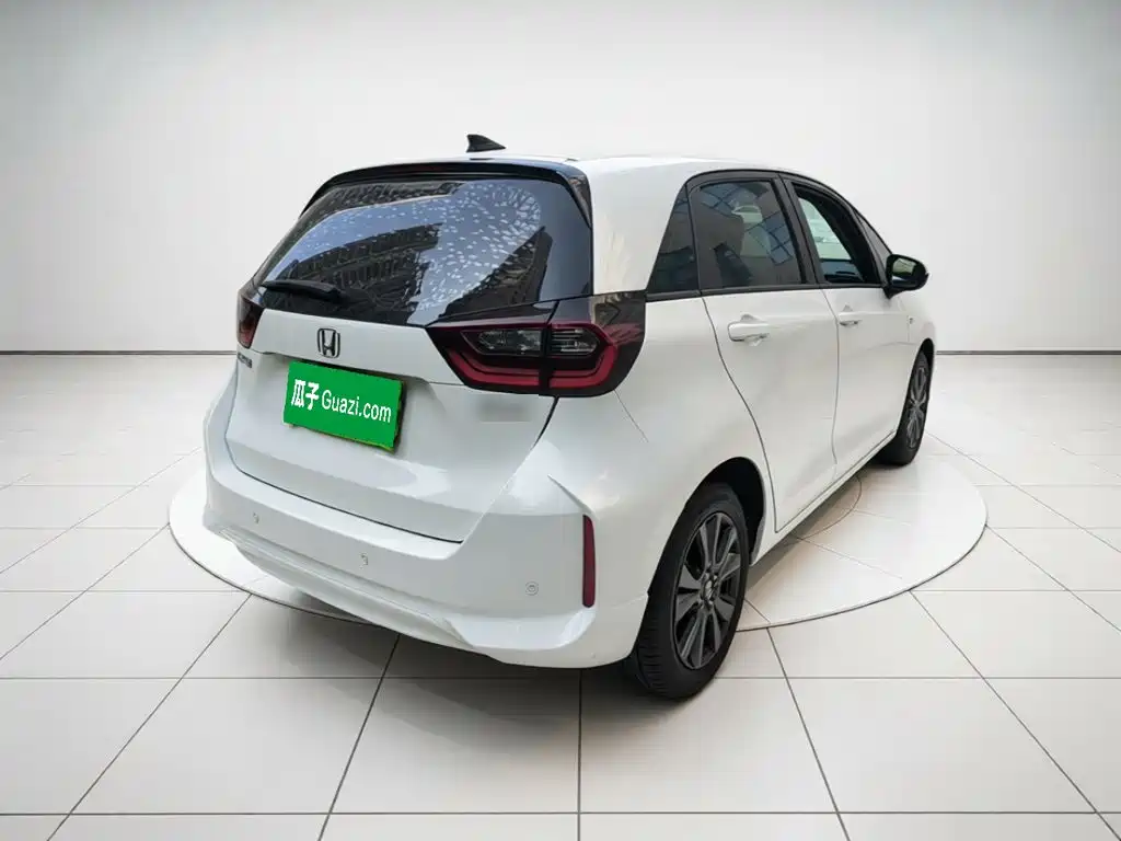 Honda Fit — миниатюра 4