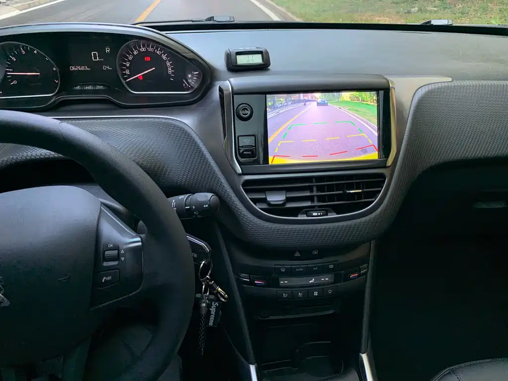 Peugeot 2008 — миниатюра 15